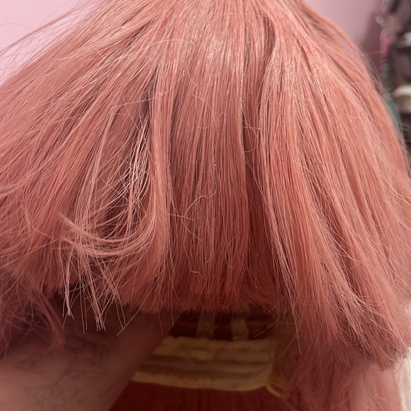 Pink wig💕 - Picture 3 of 4